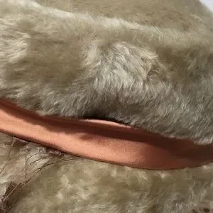 Duchess | Accessories | Vintage Duchess Womens Taupe Fur Hat  display picture 3